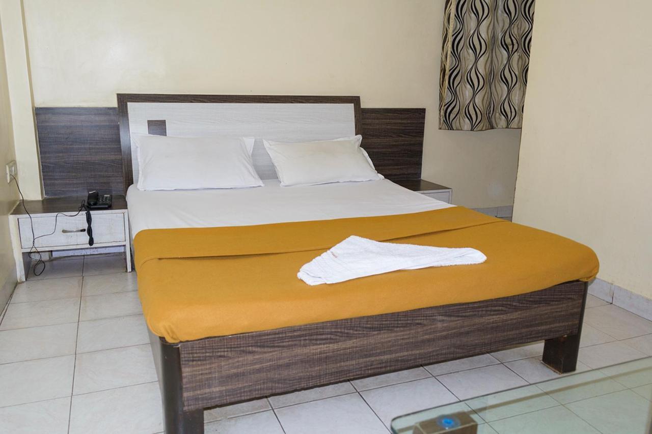 Hotel Mukesh Residency بونة المظهر الخارجي الصورة